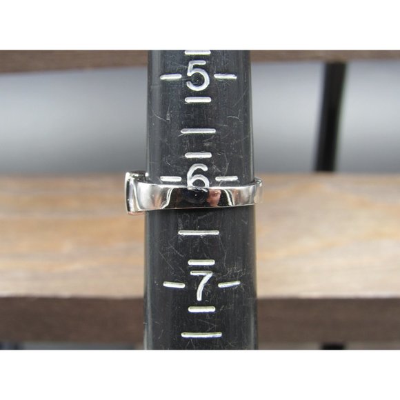 Size 6.25 Silver Tone Fancy Pink And Clear Cubic Zirconia Band Ring - Picture 5 of 7